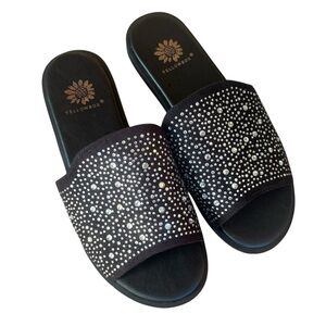 Yellow Box Louie Rhinestone Embellished Black Slides Size 6